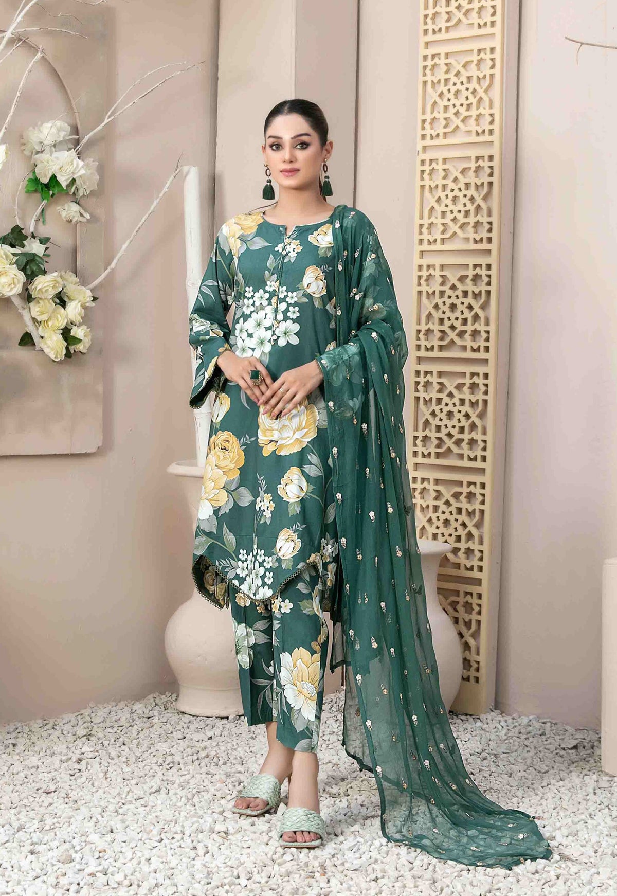 Emerald Green Floral 3-Piece Suit with Embroidered Chiffon Dupatta
