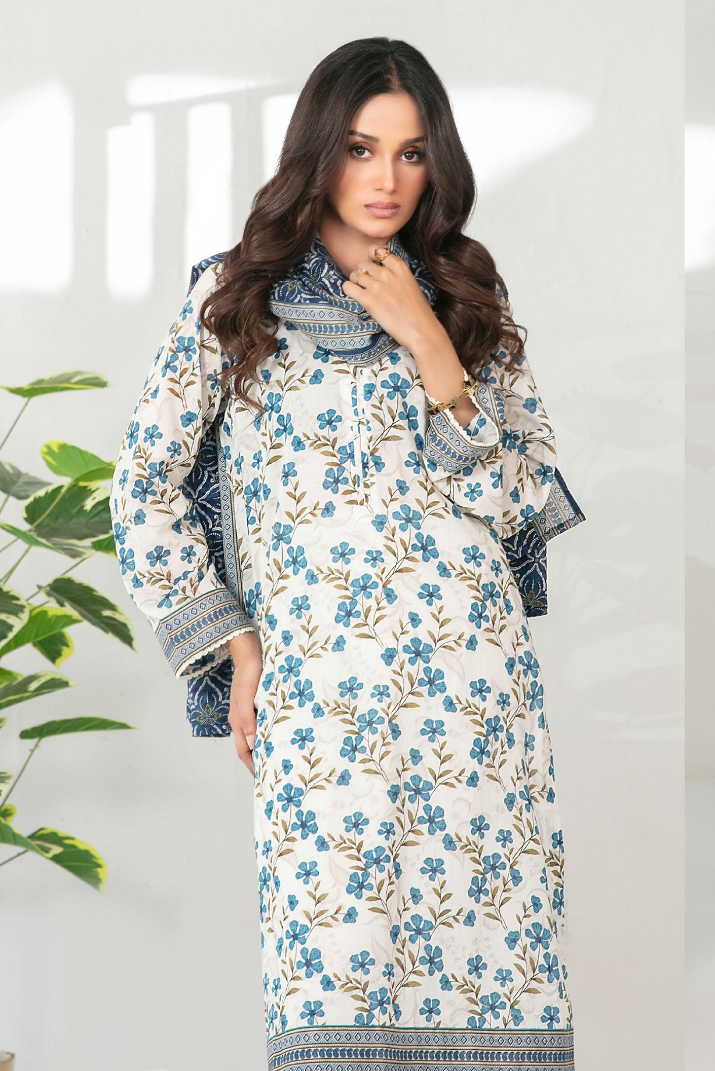 Pearl Gray Stitched Lawn suit with Lawn Rottayu Printed Dupatta