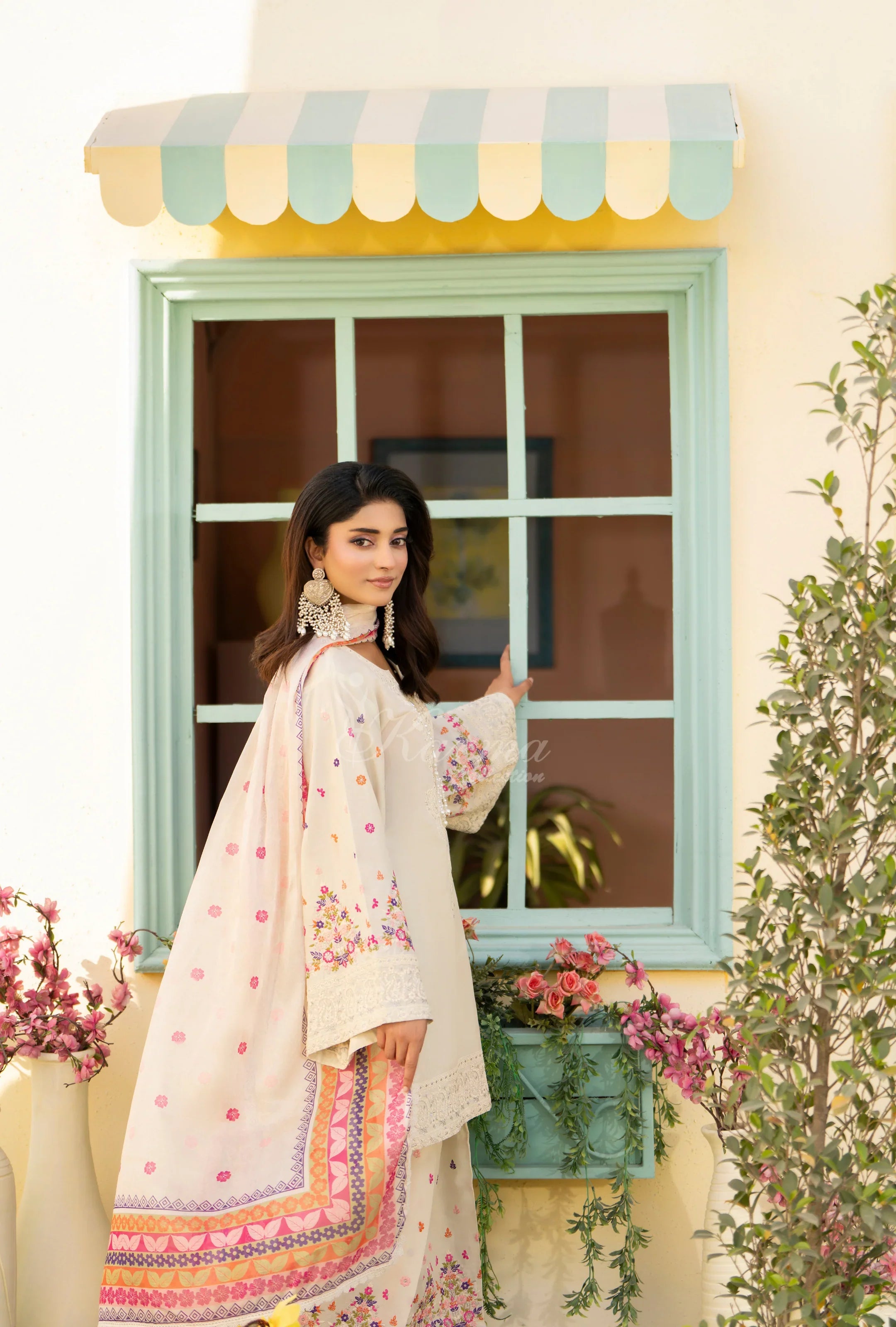 Original karma collection 3pc outfit with embroidery farshi Shalwar ANTIQUE PEARL
KC-1556