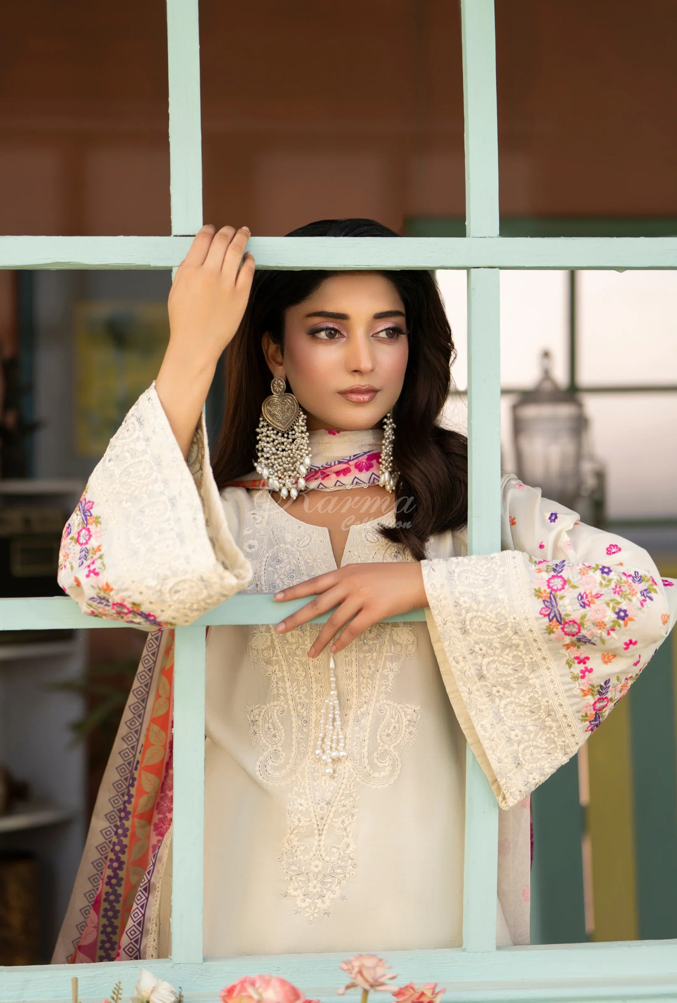 Original karma collection 3pc outfit with embroidery farshi Shalwar ANTIQUE PEARL
KC-1556