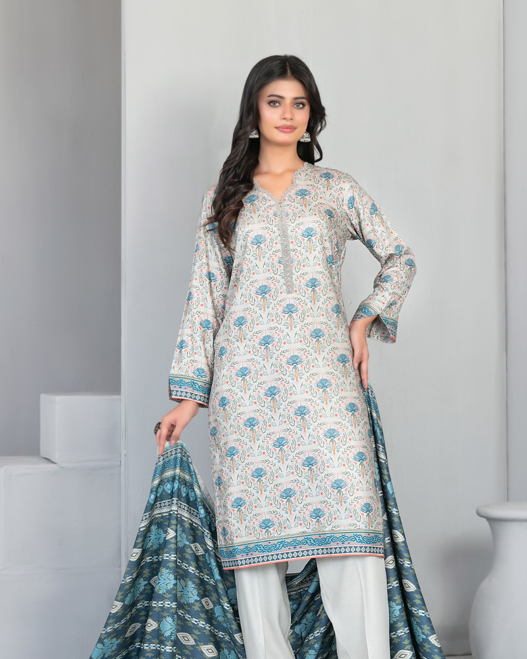 Off-White Floral Digital Print Shawl Dupatta 3-Piece Suit – Dilnur Collection