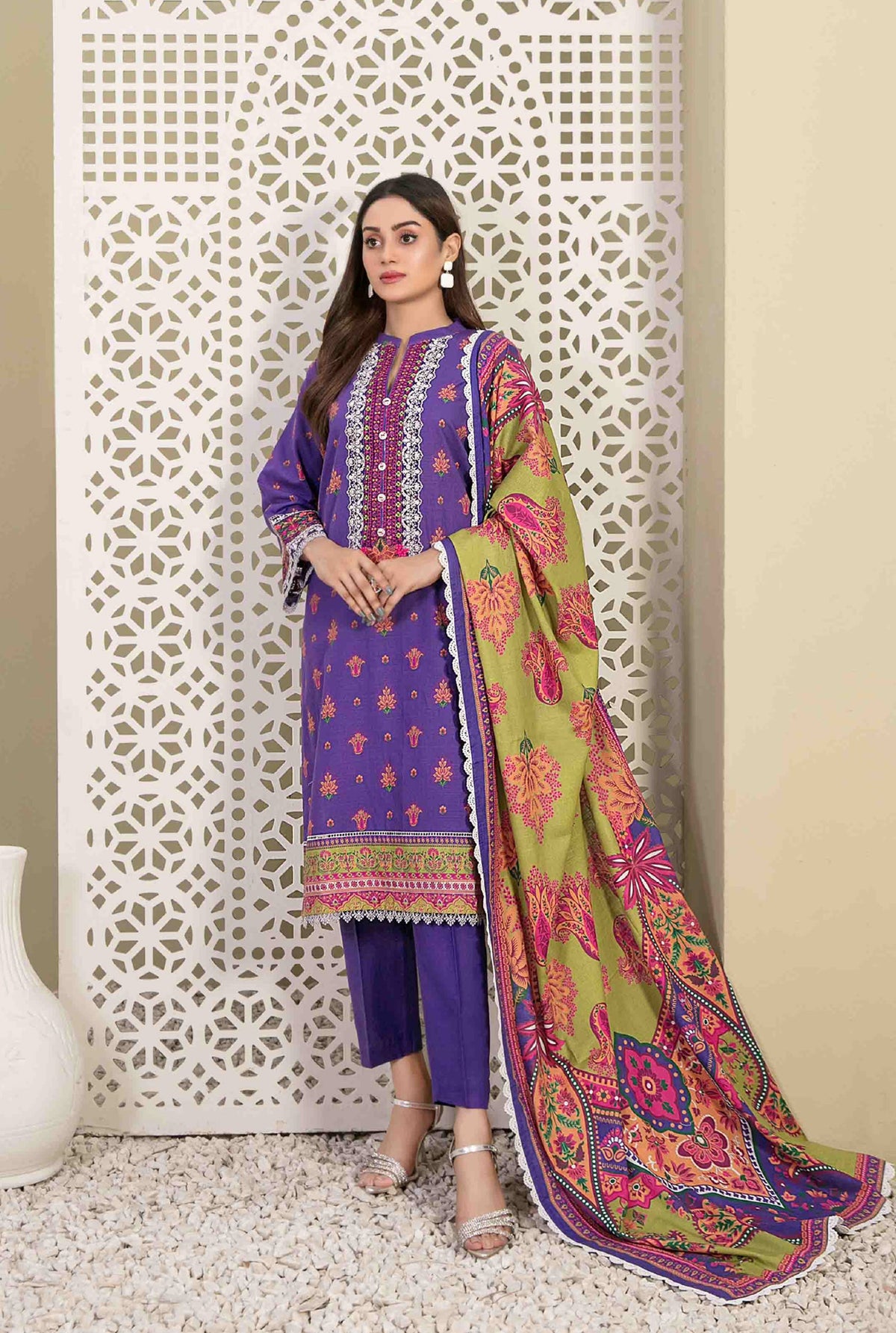 Purple Khaddar Embroidered 3-Piece Suit with Lime Green Printed Dupatta