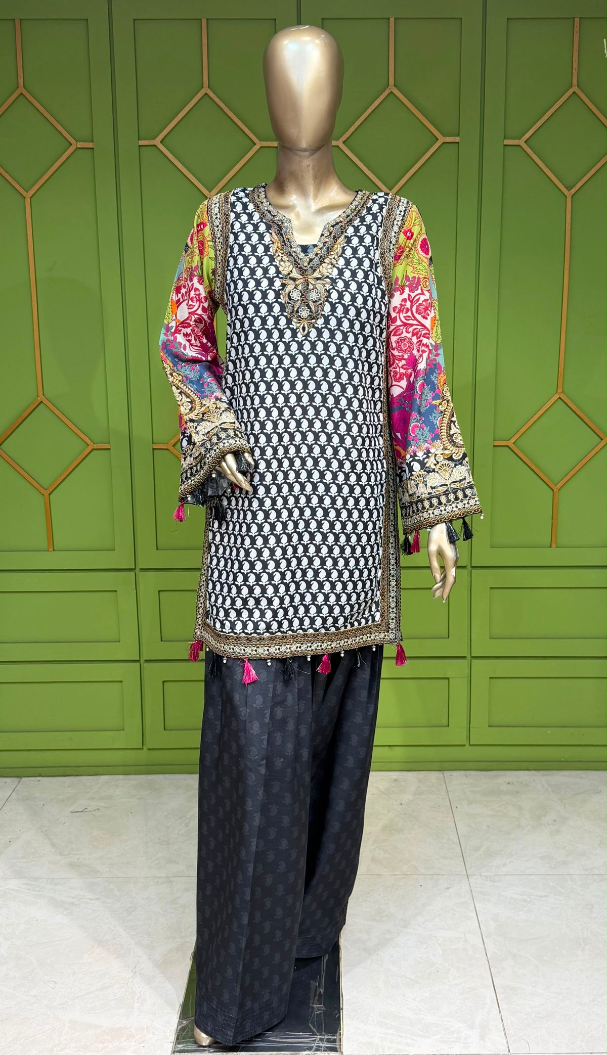 Black floral kameez with farshi Shalwaar 3pc outfit