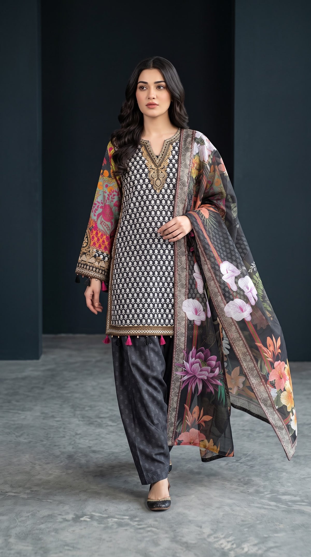 Black floral kameez with farshi Shalwaar 3pc outfit