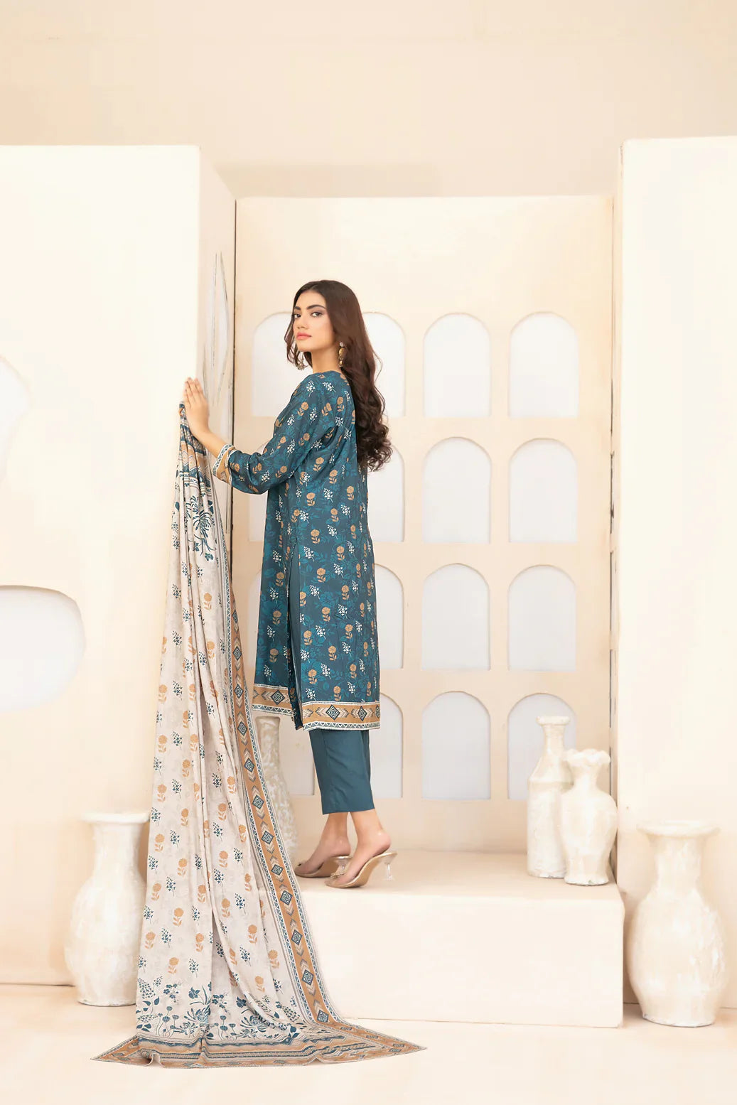 3pc turquoise with Baige print suit