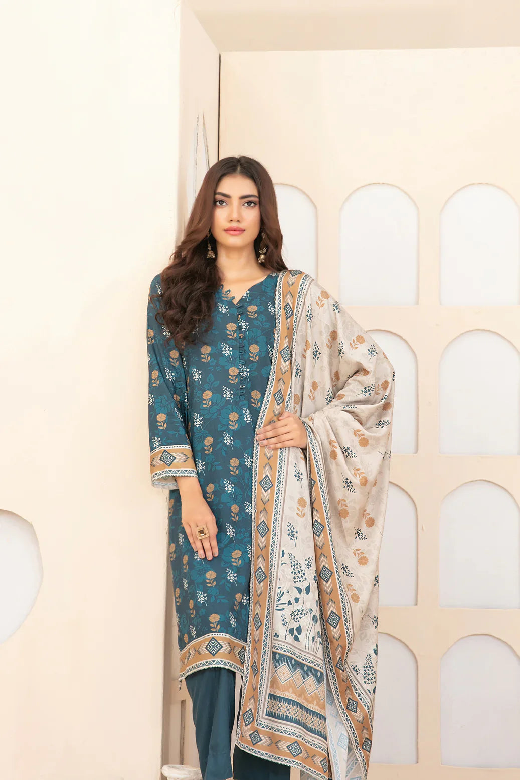 3pc turquoise with Baige print suit