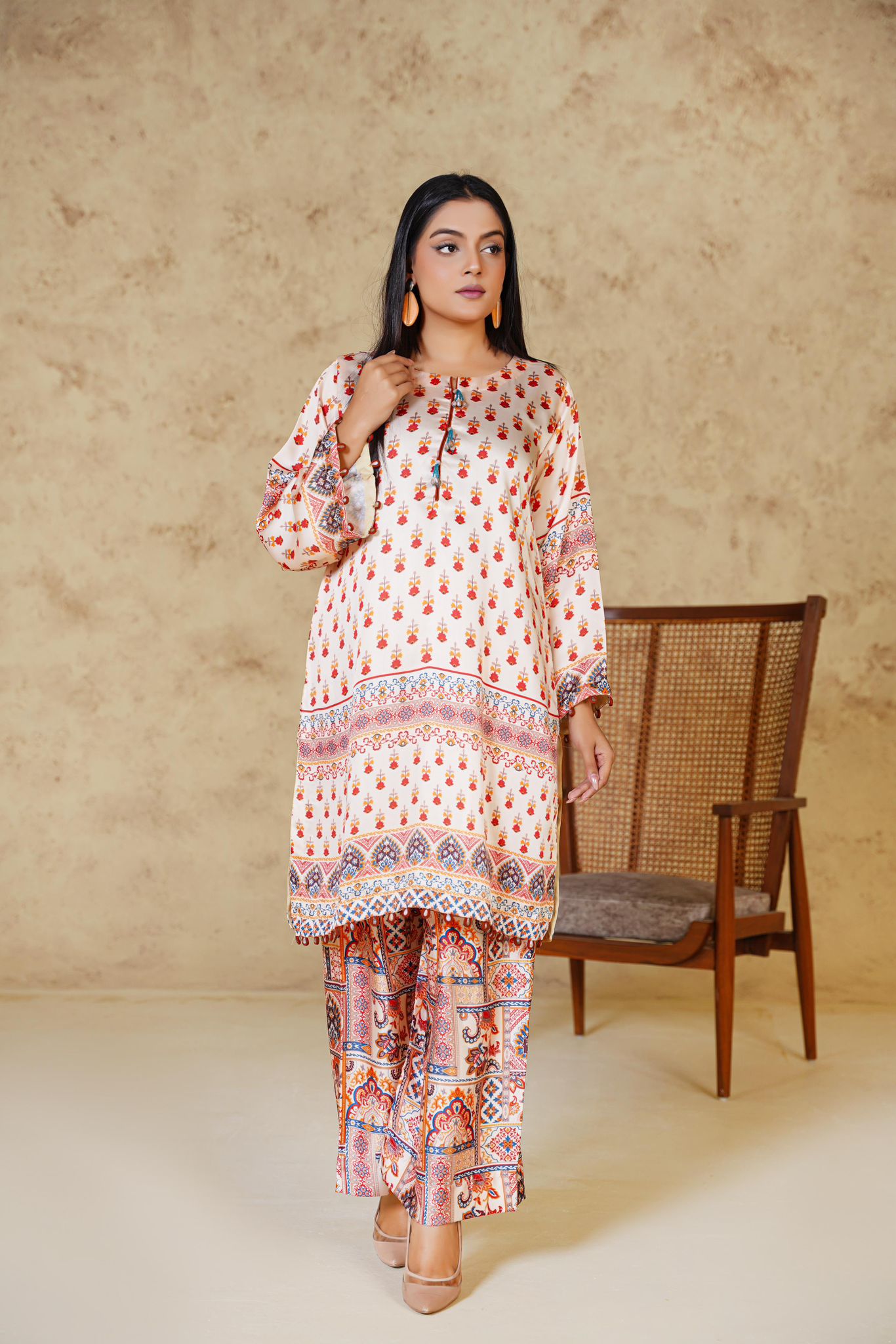 2pc co-ord set cream and red