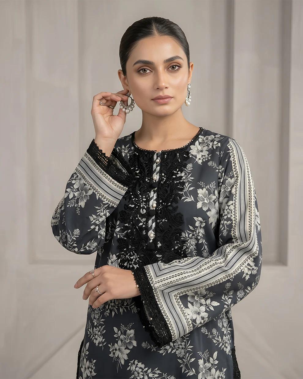 Elegant Black & White Floral Printed 3 Piece Suit