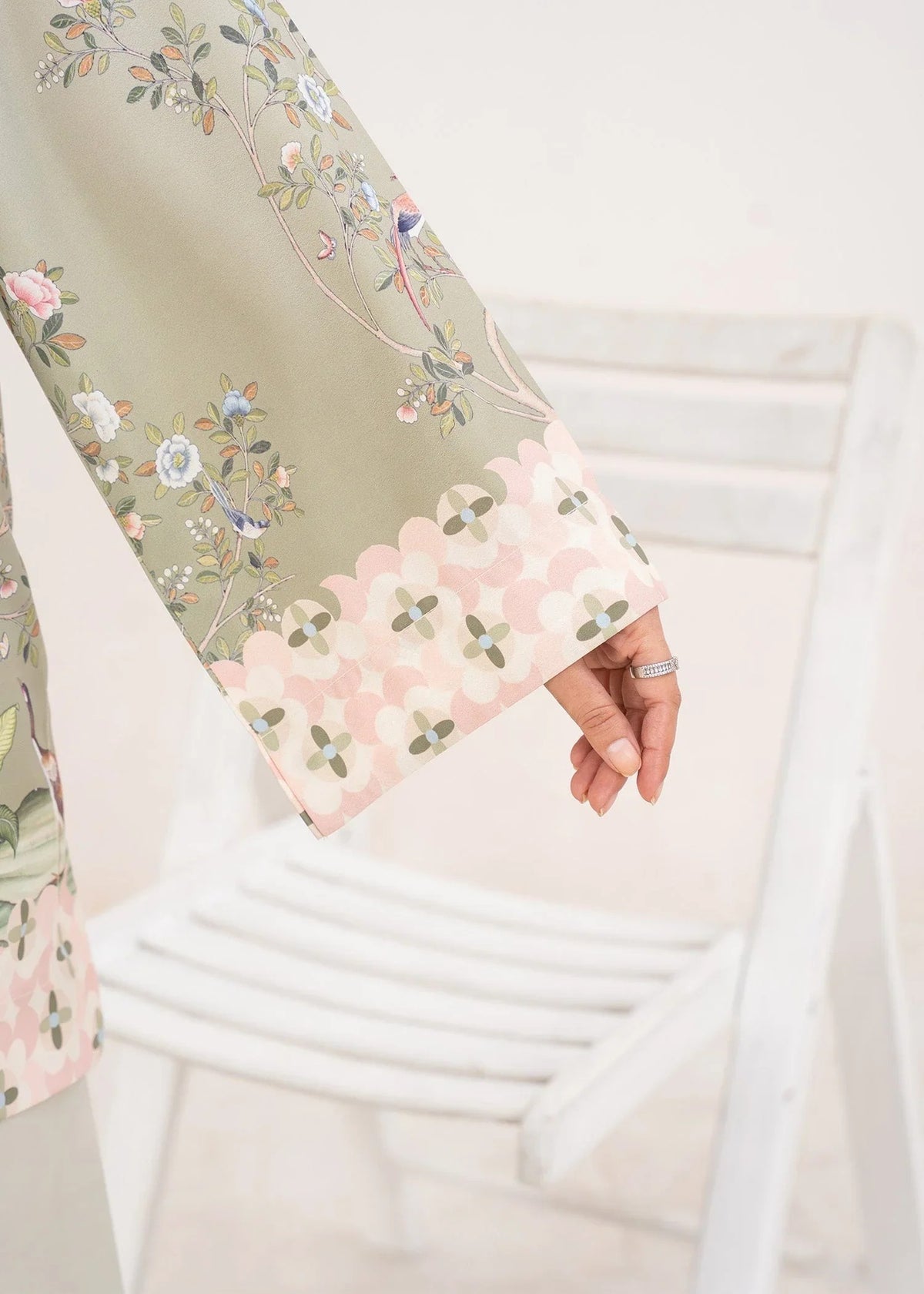 AL-1021 Ziyana – Pistachio Green Printed 2-Piece Poly Lawn Suit